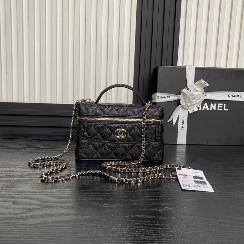 Chanel vanity bag 17x19.5x5cm Bags