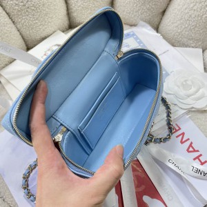 Chanel vanity bag 17x19.5x5cm Bags