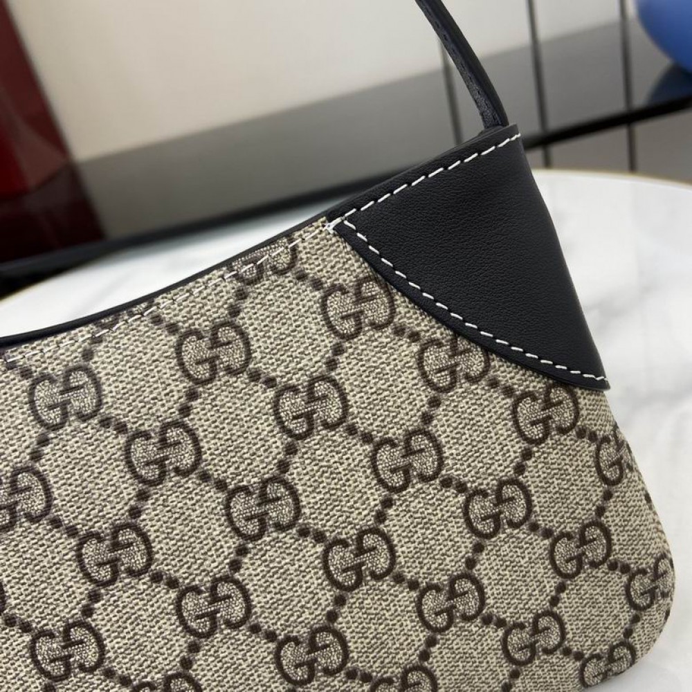GG Emblem super mini shoulder bag W19-23cm x H13cm x D2cm Bags