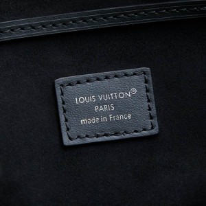 Lv Montsouris Vibe PM M12587 28 x 30 x 18 cm 