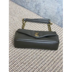 Ysl CALYPSO small in plunged lambskin 26 x 14 x 7 cm Bags