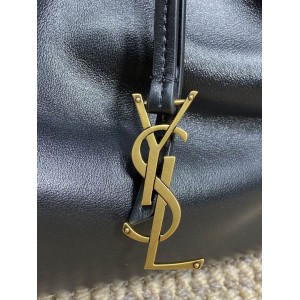 Ysl PARIS VII pochon in lambskin 24 X 30 X 12 CM Bags