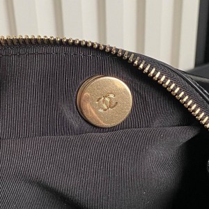 Chanel hobo messenger bag 29x19x13cm Bags