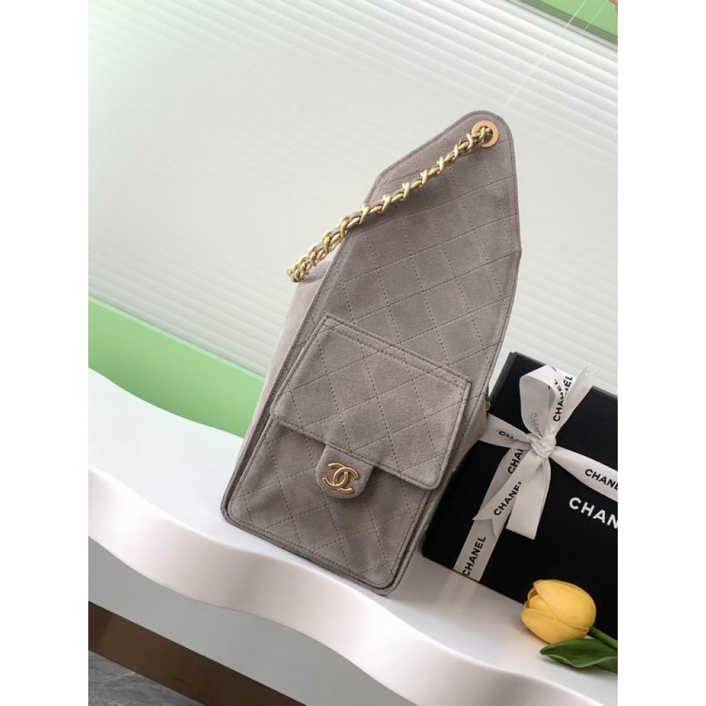 Chanel hobo new 40x30x15cm 