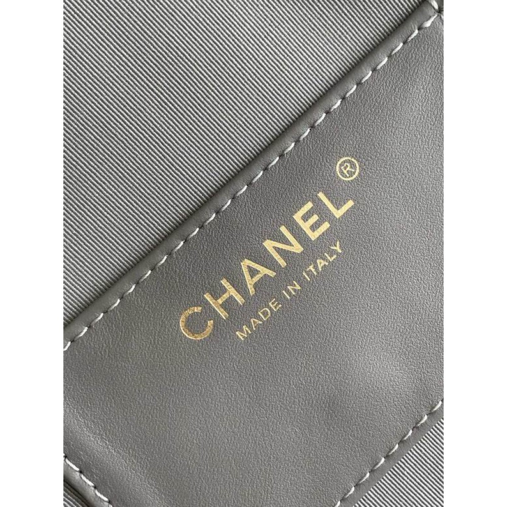 Chanel hobo new 40x30x15cm 