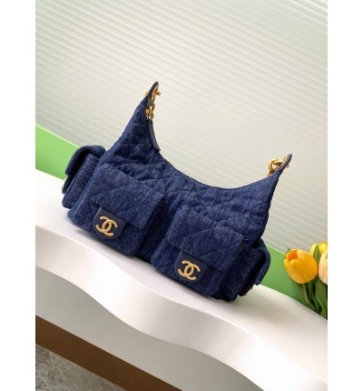 Chanel hobo large Denim & Gold-Tone Metal Blue 22x31x15cm