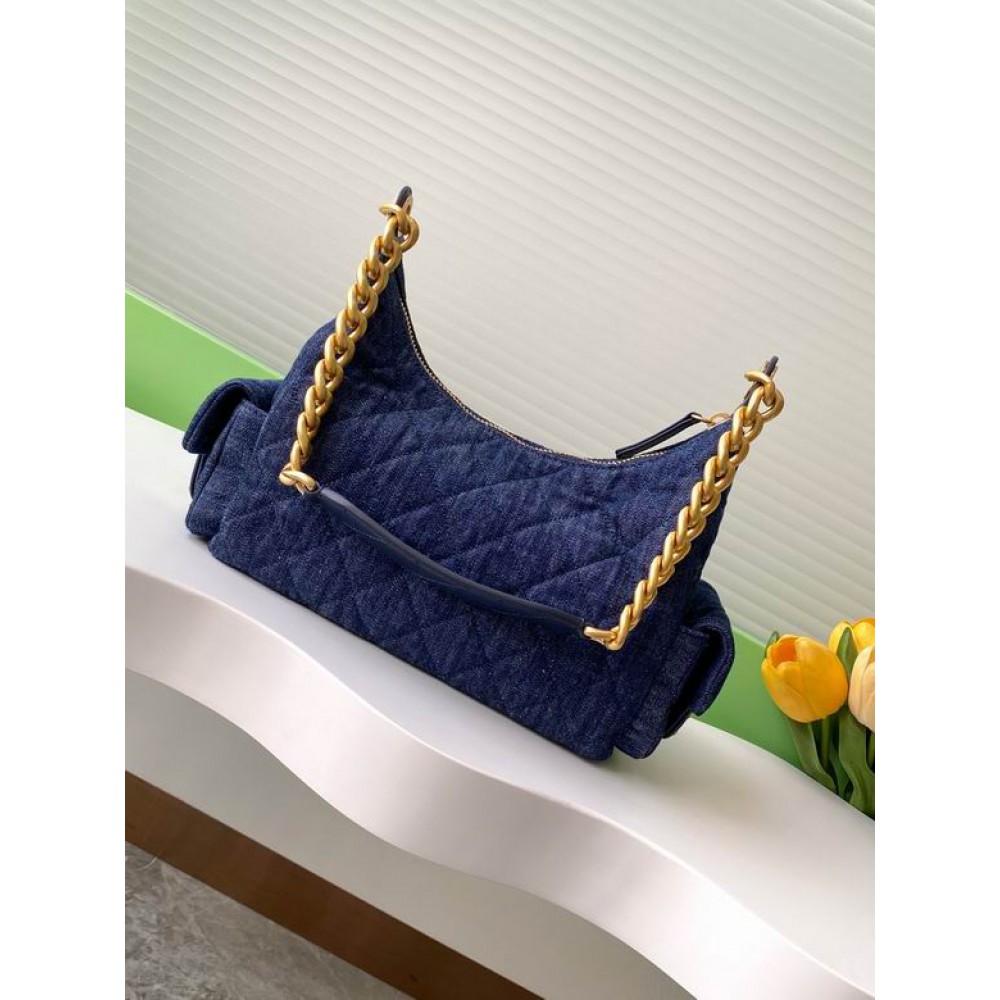 Chanel hobo large Denim & Gold-Tone Metal Blue 22x31x15cm Bags