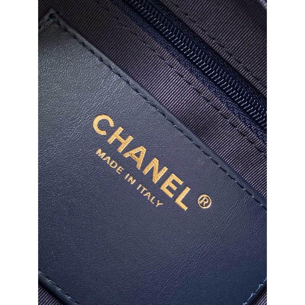 Chanel hobo large Denim & Gold-Tone Metal Blue 22x31x15cm Bags