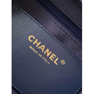 Chanel hobo large Denim & Gold-Tone Metal Blue 22x31x15cm Bags