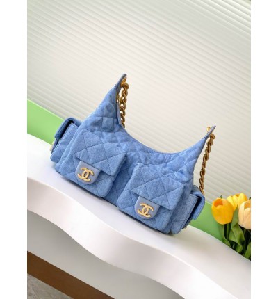 Chanel hobo large Washed Denim & Gold-Tone Metal Blue 22x31x15cm