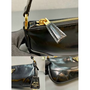 Prada Re-Edition 2002 patent leather shoulder bag 23.5x10x5cm Bags