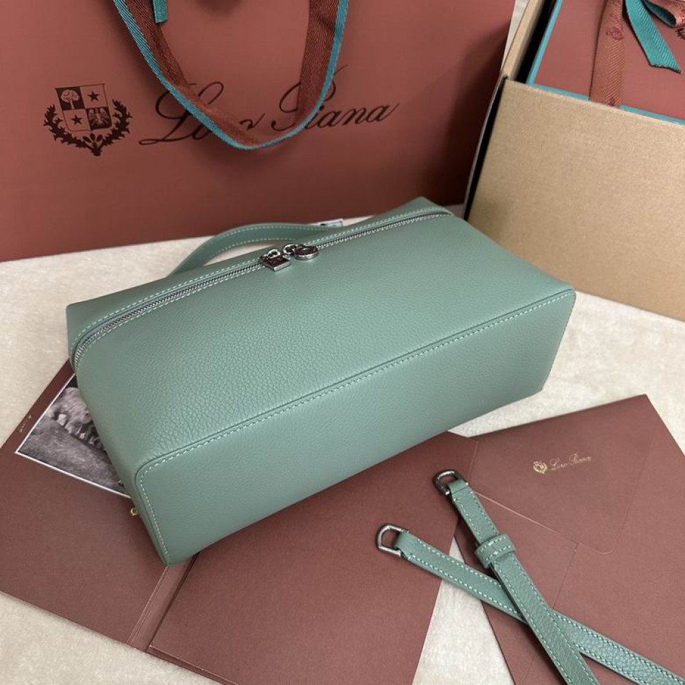Loro Piana Extra Pocket L27 27x10x16cm 