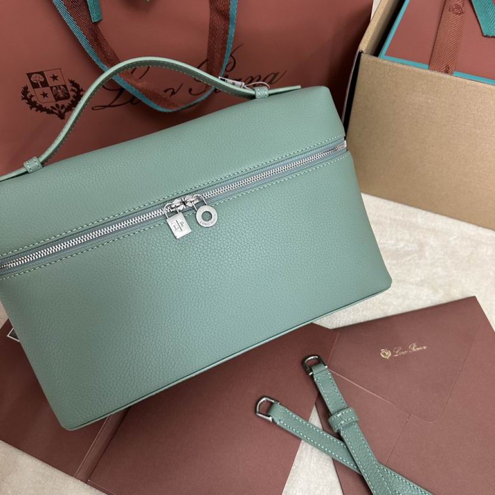 Loro Piana Extra Pocket L27 27x10x16cm 