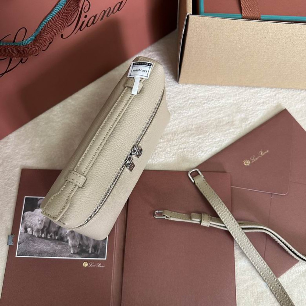 Loro Piana Extra Pocket L19 11 x 19 x 6,5 cm 