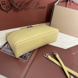 Loro Piana Extra Pocket L19 11 x 19 x 6,5 cm 