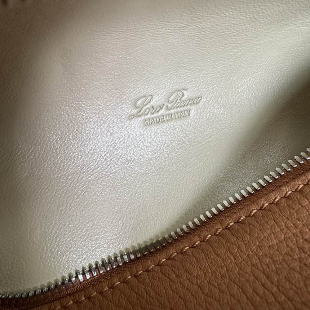 Loro Piana Extra Pocket L19 11 x 19 x 6,5 cm 