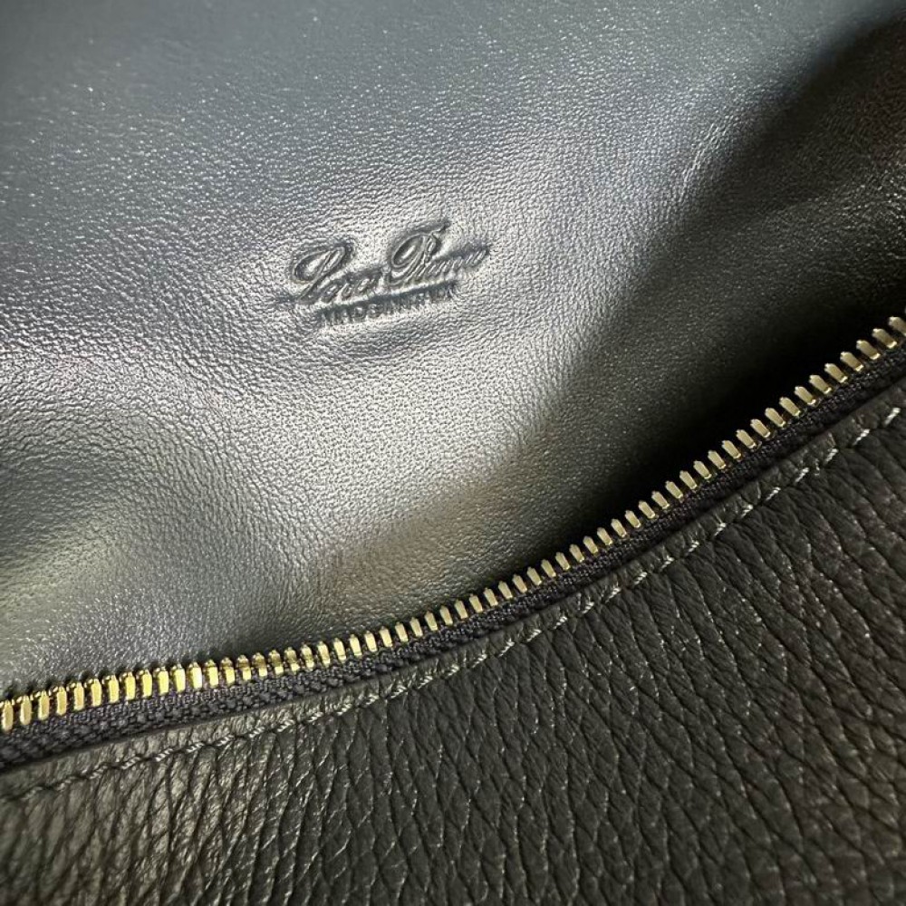 Loro Piana Extra Pocket L19 11 x 19 x 6,5 cm 