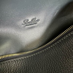 Loro Piana Extra Pocket L19 11 x 19 x 6,5 cm 