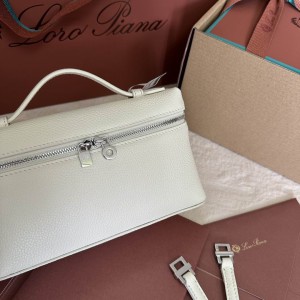 Loro Piana Extra Pocket L19 11 x 19 x 6,5 cm 