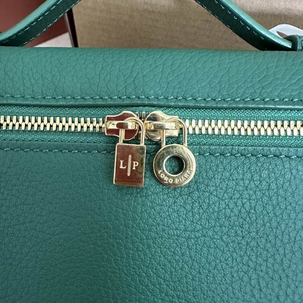 Loro Piana Extra Pocket L19 11 x 19 x 6,5 cm 