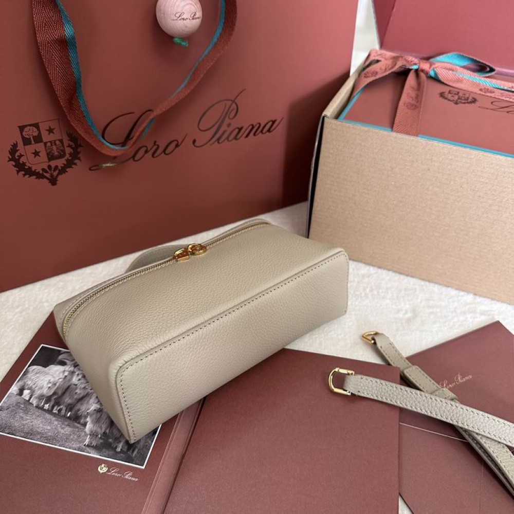 Loro Piana Extra Pocket L19 11 x 19 x 6,5 cm 