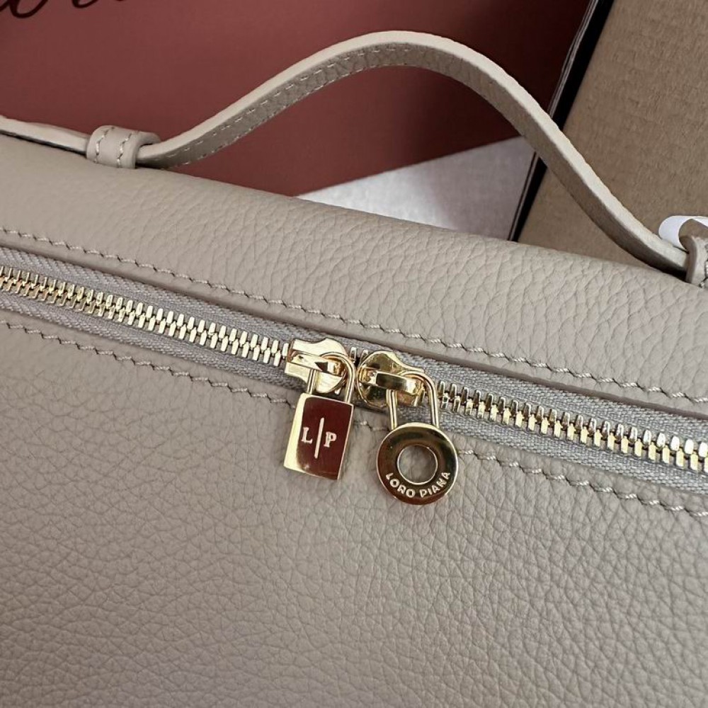 Loro Piana Extra Pocket L19 11 x 19 x 6,5 cm 