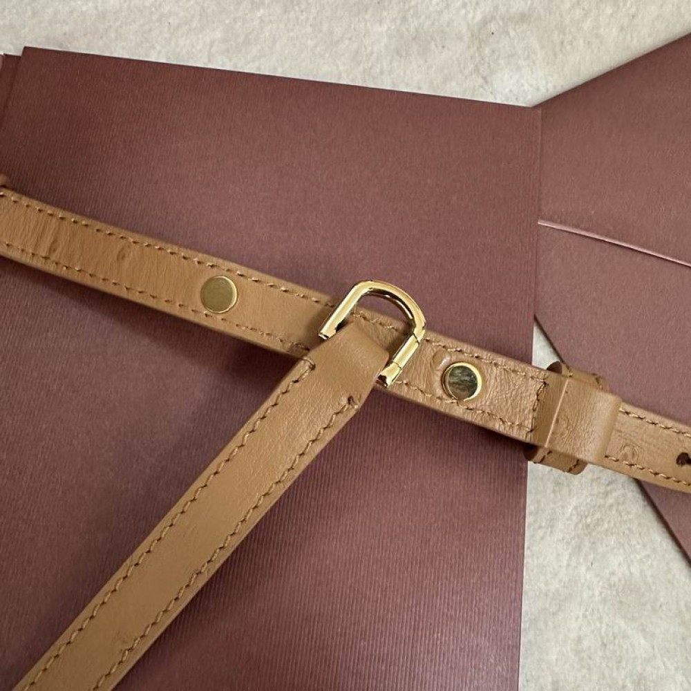 Loro Piana Extra Pocket L19 11 x 19 x 6,5 cm ostrich leather 