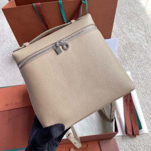 Loro Piana Extra Pocket backpack L23.5 23 x 21 x 8 cm 