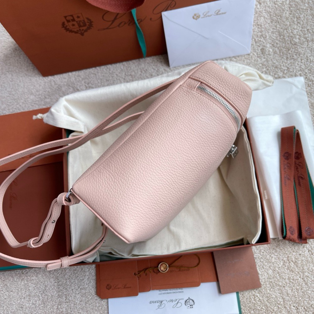 Loro Piana Extra Pocket backpack L23.5 23 x 21 x 8 cm 