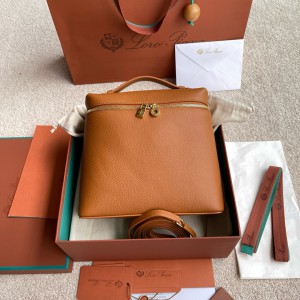 Loro Piana Extra Pocket backpack L23.5 23 x 21 x 8 cm 