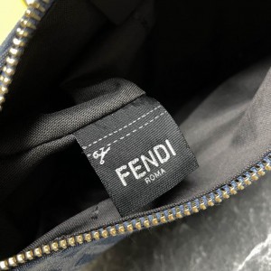 Fendi Grpahy mini 20x13x7.5cm 
