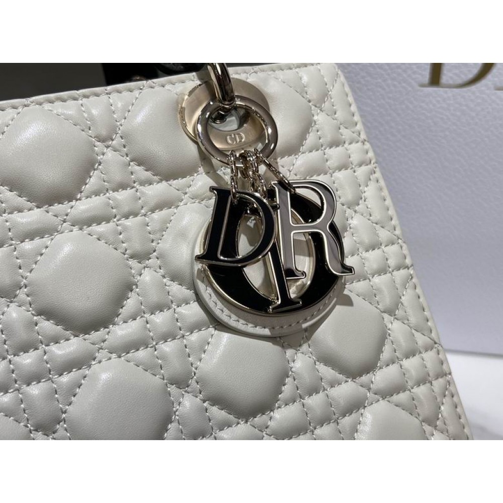 Dior lady medium size 24x20x11cm lampskin leather Bags