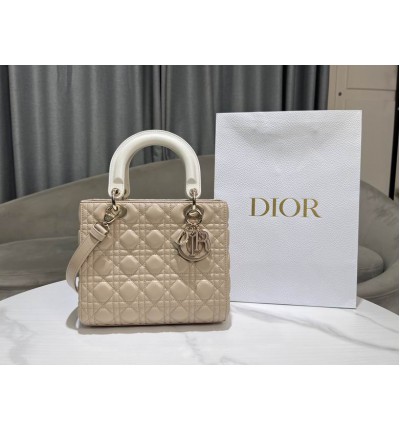 Dior lady medium size 24x20x11cm lampskin leather