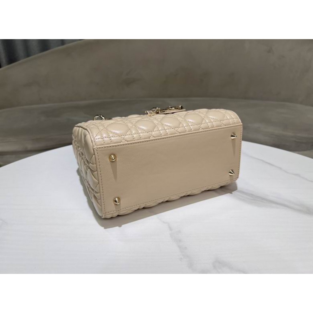 Dior lady medium size 24x20x11cm lampskin leather Bags