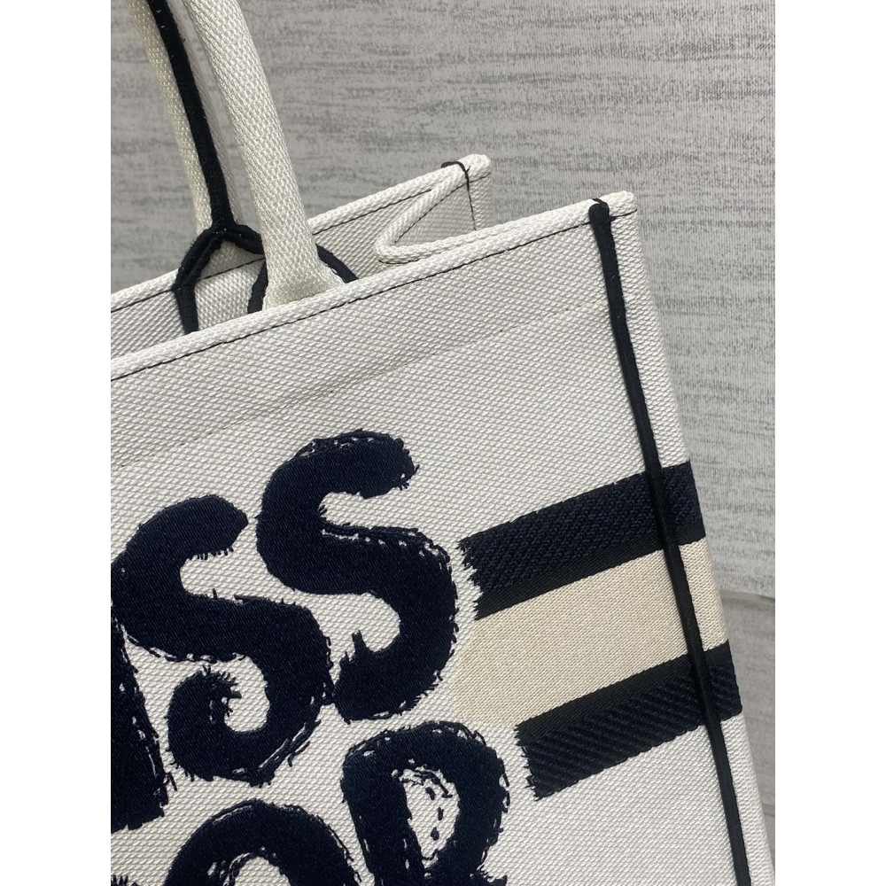 Dior Book Tote medium size 36.5 x 28 x 16.5 cm Bags
