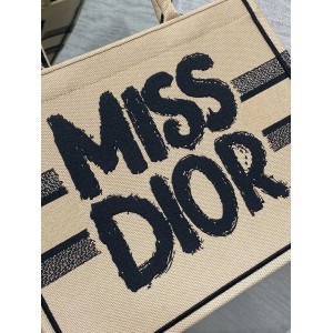 Dior Book Tote medium size 36.5 x 28 x 16.5 cm Bags