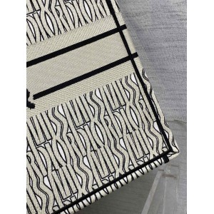 Dior Book Tote Large size 42 x 35 x 18.5 cm Bags