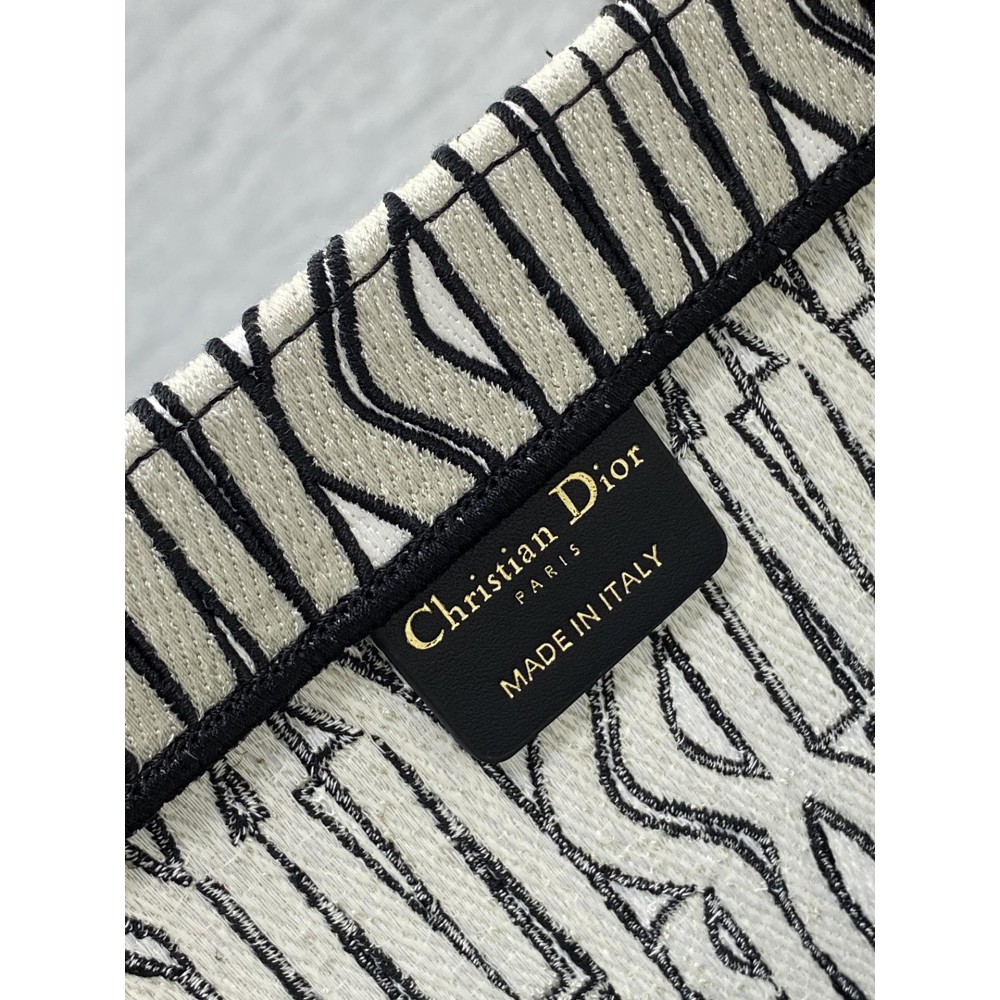 Dior Book Tote Large size 42 x 35 x 18.5 cm Bags