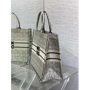 Dior Book Tote Large size 42 x 35 x 18.5 cm Bags