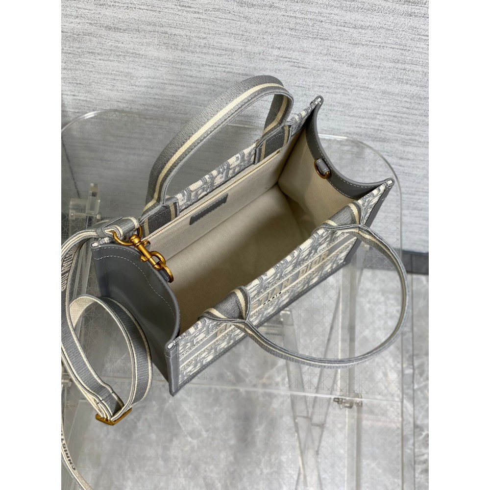 Dior Book Tote Small size 26.5 x 22 x 14 cm calfskin Bags