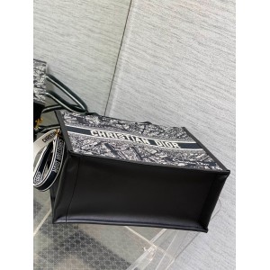 Dior Book Tote medium size 36.5 x 28 x 16.5 cm Bags