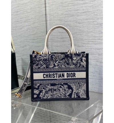 Dior Book Tote Small size 26.5 x 22 x 14 cm calfskin