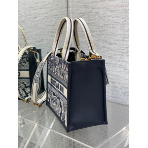 Dior Book Tote Small size 26.5 x 22 x 14 cm calfskin Bags