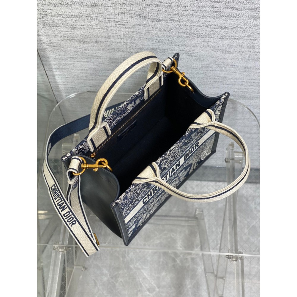 Dior Book Tote Small size 26.5 x 22 x 14 cm calfskin Bags