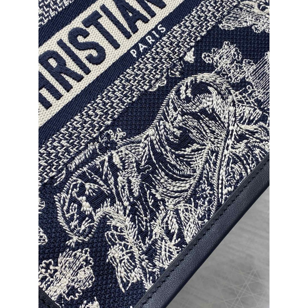 Dior Book Tote Small size 26.5 x 22 x 14 cm calfskin Bags