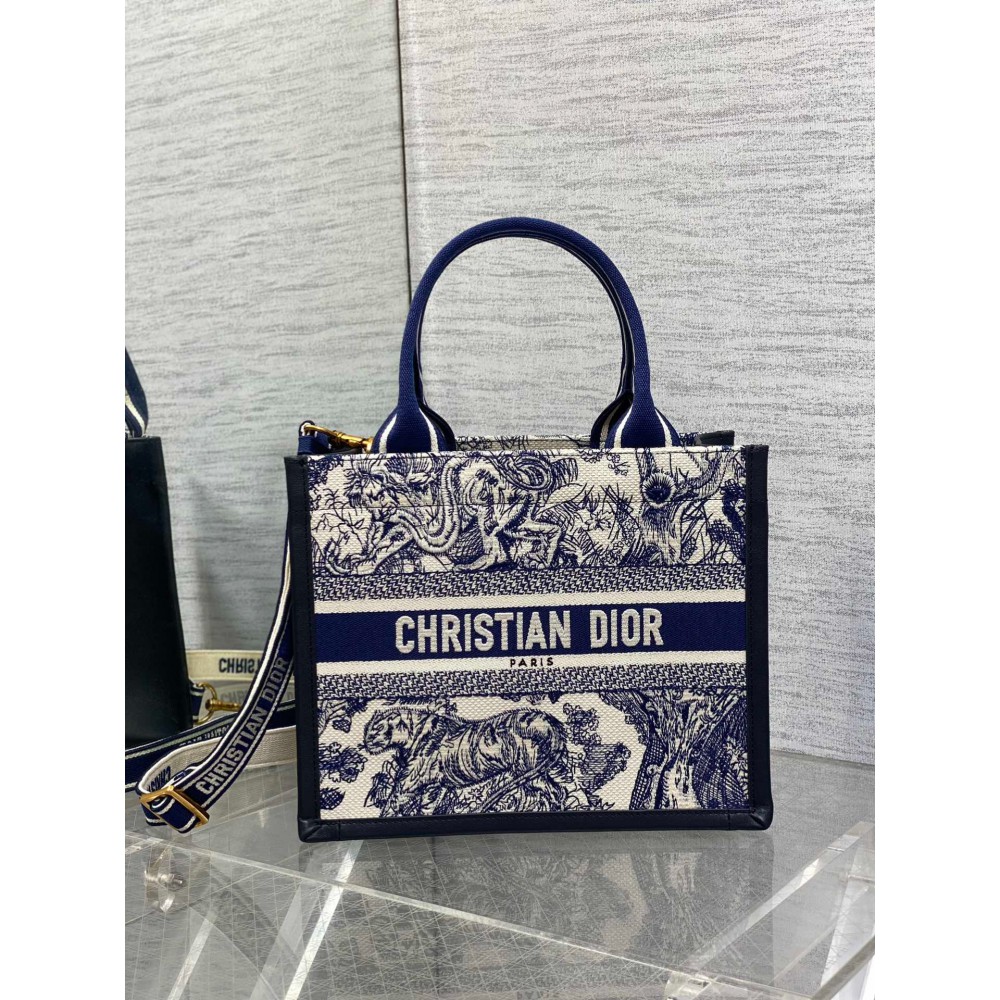 Dior Book Tote Small size 26.5 x 22 x 14 cm calfskin Bags