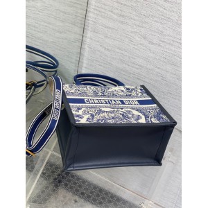 Dior Book Tote Small size 26.5 x 22 x 14 cm calfskin Bags