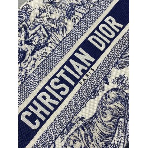 Dior Book Tote medium size 36.5 x 28 x 16.5 cm Bags