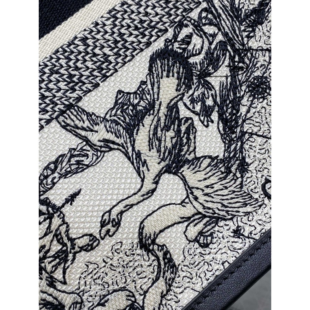 Dior Book Tote medium size 36.5 x 28 x 16.5 cm Bags