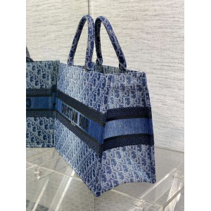 Dior Book Tote medium size 36.5 x 28 x 16.5 cm Bags